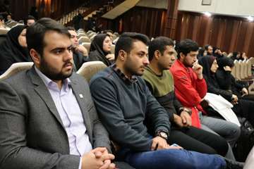آیین گرامیداشت روز پژوهش در دانشگاه علوم پزشکی استان سمنان 